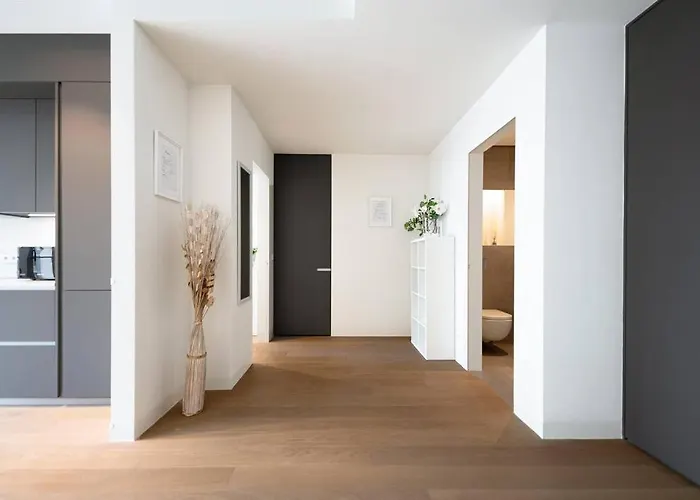 Lux Hamilius - Modern & Spacious W/view *