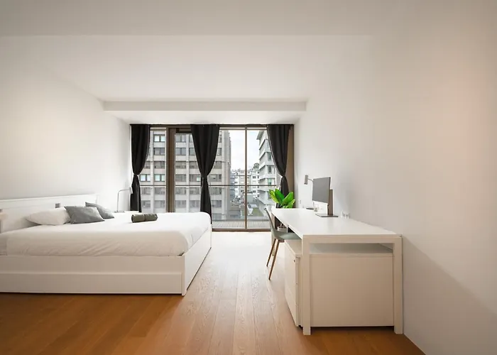 Lux Hamilius - Modern & Spacious W/view Apartment