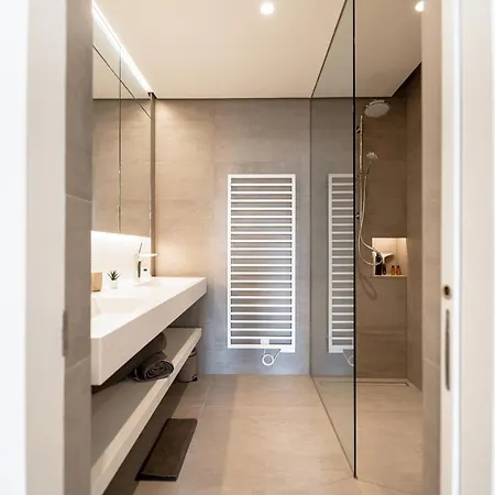 Lux Hamilius - Modern & Spacious W/view 公寓